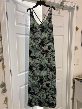 Rouge Helium Green and Black Printed Maxi Dress